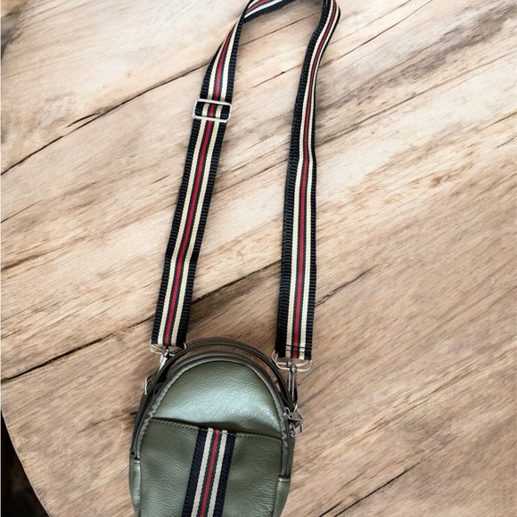 K Carroll Oval Crossbody bag RIFD Gray Green Striped Strap travel shopping - Picture 2 of 9